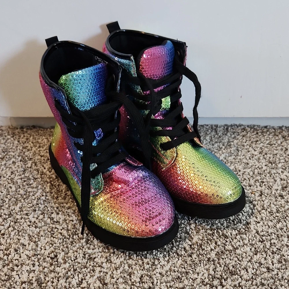 Girls size 3 Jessica Carlyle Boots